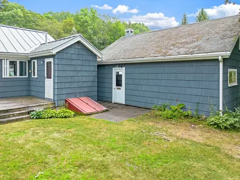 Exterior - 30 Smith St, Augusta, ME 04330 photo 9 of 10