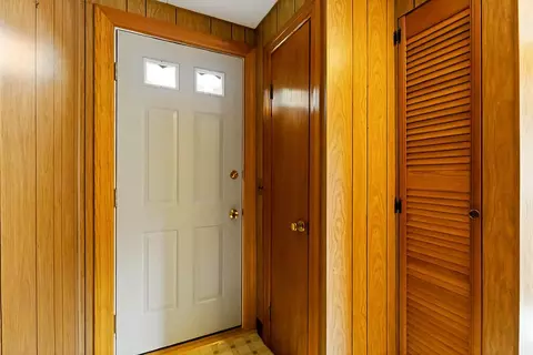 Entry Way - 30 Smith St, Augusta, ME 04330 photo 2 of 4