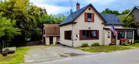 113 Front St, Old Town, ME 04468