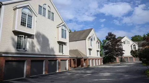 Exterior - 2 Schooner Ridge Rd #13, Bath, ME 04530 photo 3 of 6