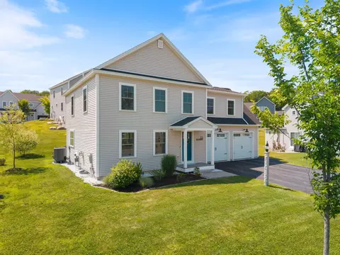 23 Bluebird Trl #6, Falmouth, ME 04105