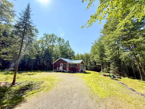 52 Oak Ridge Rd, Shirley, ME 04485
