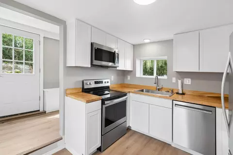 Kitchen - 498 Washington St, Bath, ME 04530 photo 1 of 3