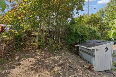 Exterior - 498 Washington St, Bath, ME 04530 photo 6 of 12