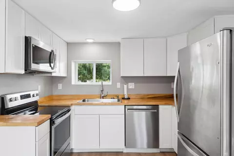 Kitchen - 498 Washington St, Bath, ME 04530 photo 2 of 3