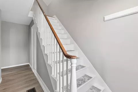 Entry Way - 498 Washington St, Bath, ME 04530 photo 5 of 5