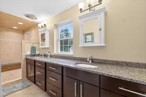 Bath - 29 Willow Dr, Windham, ME 04062 photo 6 of 8
