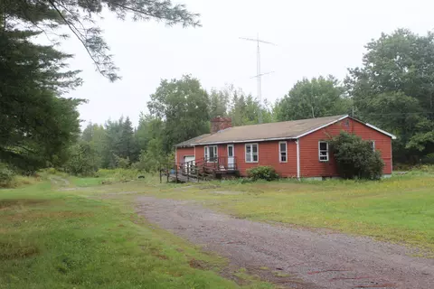 498 Old County Rd, Pembroke, ME 04666