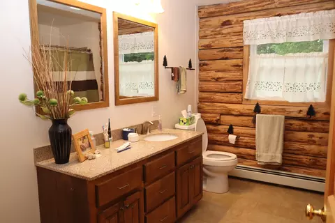 Bath - 77 Spring Hill Rd, Palmyra, ME 04965 photo 1 of 5