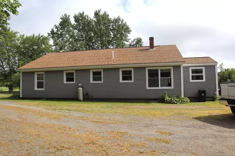 Exterior - 77 Spring Hill Rd, Palmyra, ME 04965 photo 2 of 4