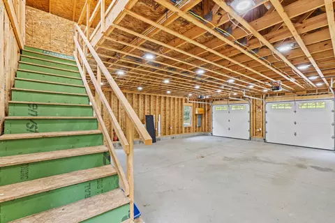 Entry Way - 9 Emerald Way, Windham, ME 04062 photo 1 of 7