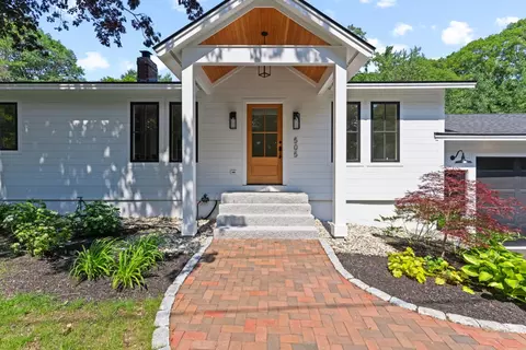 505 Mitchell Rd, Cape Elizabeth, ME 04107
