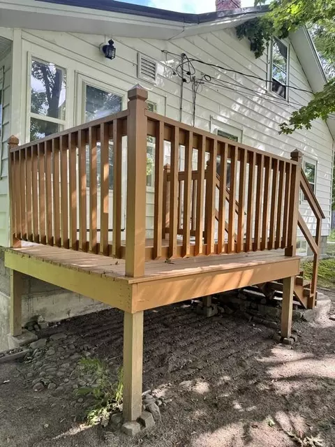 Exterior - 6 Plummer St, Orono, ME 04473 photo 3 of 20
