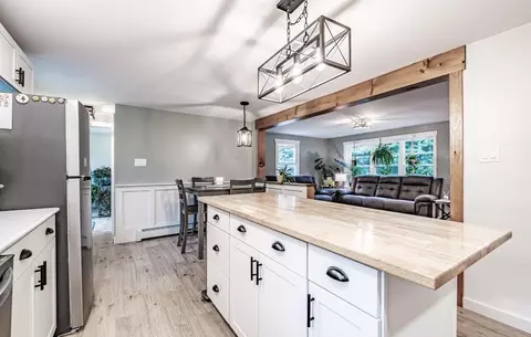 Kitchen - 154 Peter Vier Rd, Durham, ME 04222 photo 4 of 4