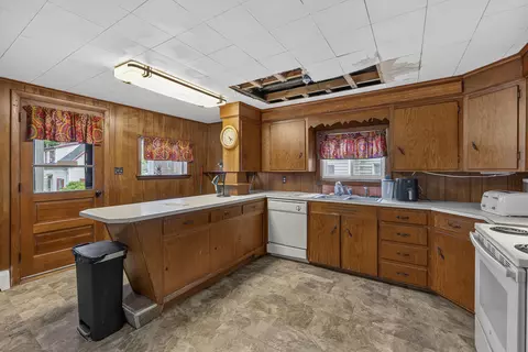 Kitchen - 32 King St, Waterville, ME 04901 photo 1 of 5