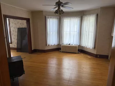 Living - 83 Willow St, Augusta, ME 04330 photo 4 of 4