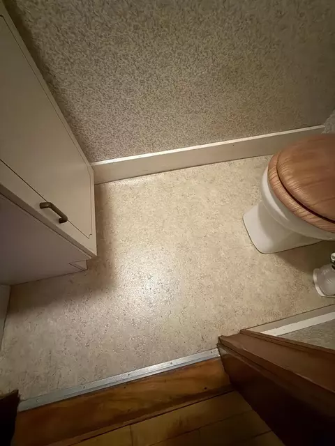 Bath - 83 Willow St, Augusta, ME 04330 photo 5 of 5