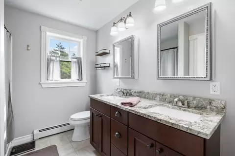 Bath - 3 King Ln, Berwick, ME 03901 photo 1 of 2