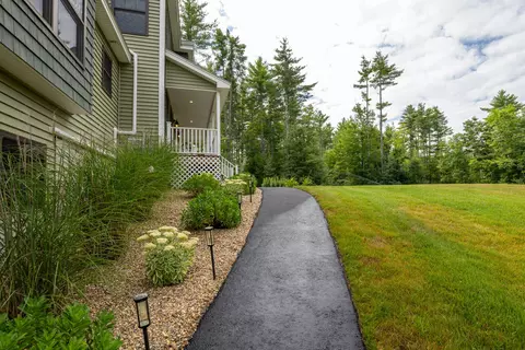 Exterior - 3 King Ln, Berwick, ME 03901 photo 3 of 7