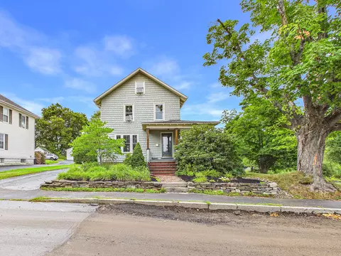 Exterior - 33 Park St, Bath, ME 04530 photo 5 of 19