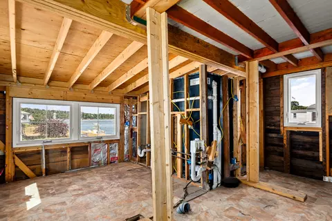 Entry Way - 10 Main St, Vinalhaven, ME 04863 photo 1 of 3