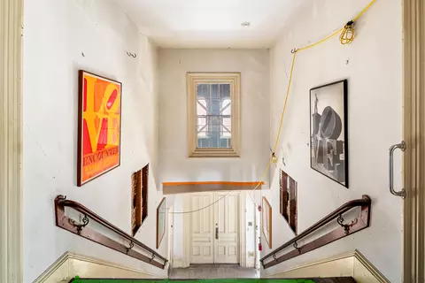 Entry Way - 46 Main St, Vinalhaven, ME 04863 photo 1 of 3