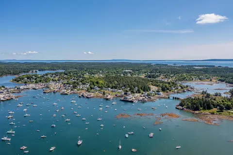View/Area - 46 Main St, Vinalhaven, ME 04863 photo 8 of 8