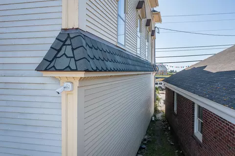 Exterior - 46 Main St, Vinalhaven, ME 04863 photo 5 of 6