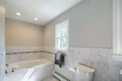 Bath - 6 Champlain Ave, Lewiston, ME 04240 photo 3 of 4