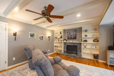 Living - 6 Champlain Ave, Lewiston, ME 04240 photo 5 of 5