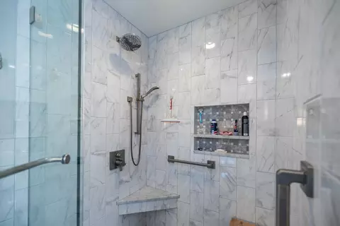 Bath - 6 Champlain Ave, Lewiston, ME 04240 photo 2 of 4