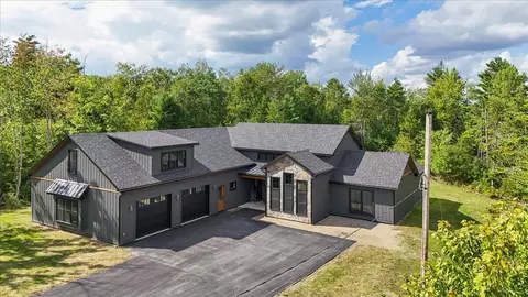 16 Village Loop Rd, Bucksport, ME 04416