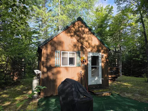 6 Juniper Ln, Abbot, ME 04406 photo 1