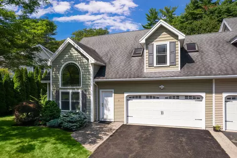 3 Orin Ln, York, ME 03909