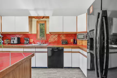 Kitchen - 20 Pine View Ln, Winterport, ME 04496 photo 1 of 4