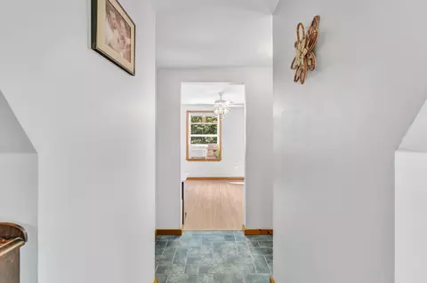 Entry Way - 20 Pine View Ln, Winterport, ME 04496 photo 2 of 7