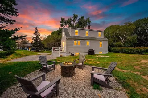 19 Grover Rd, Cape Elizabeth, ME 04107