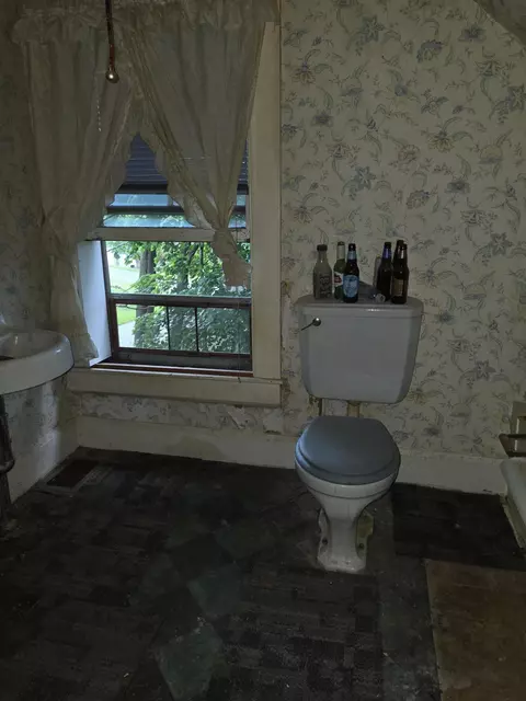 Bath - 4 S River Rd, Calais, ME 04619 photo 1 of 1