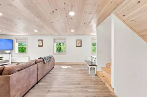 Entry Way - 594 Vaughn Rd, Dover Foxcroft, ME 04426 photo 5 of 9
