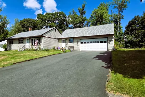 19 Trueworthy Ave, Augusta, ME 04330