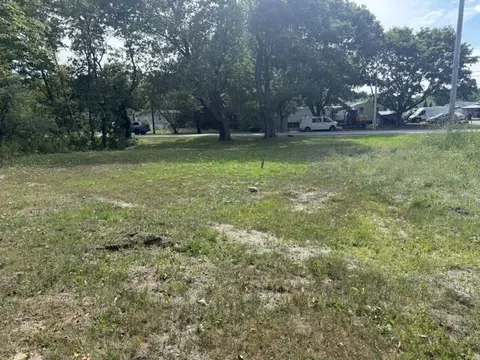 375 Upper Pleasant St, Rockland, ME 04841