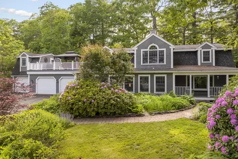 894 Princes Point Rd, Yarmouth, ME 04096