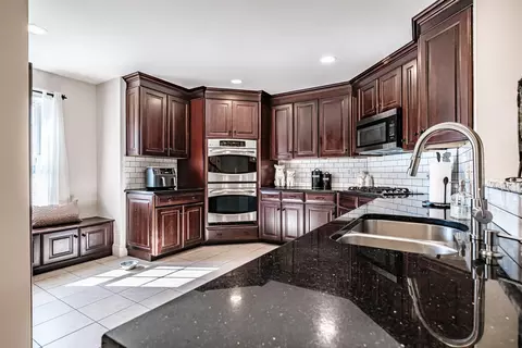 Kitchen - 2 Victoria Ln, Windham, ME 04062 photo 2 of 5