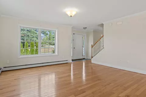 Living - 152 State St, Gorham, ME 04038 photo 5 of 7