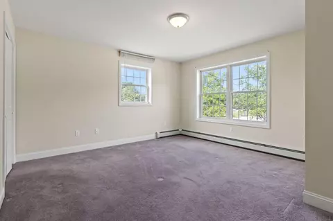 Bedroom - 152 State St, Gorham, ME 04038 photo 5 of 9