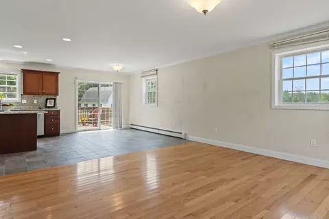 Living - 152 State St, Gorham, ME 04038 photo 3 of 7