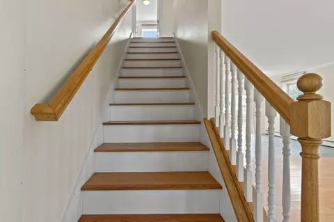 Entry Way - 152 State St, Gorham, ME 04038 photo 4 of 7