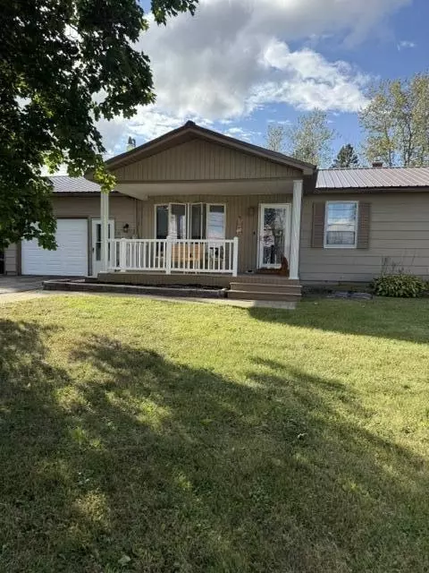 33 Cleveland Rd, Saint Agatha, ME 04772
