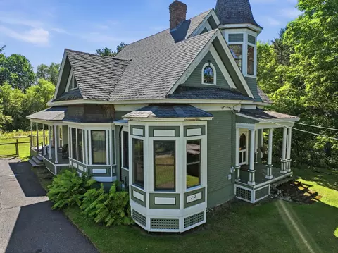 72 Sherman St, Island Falls, ME 04747
