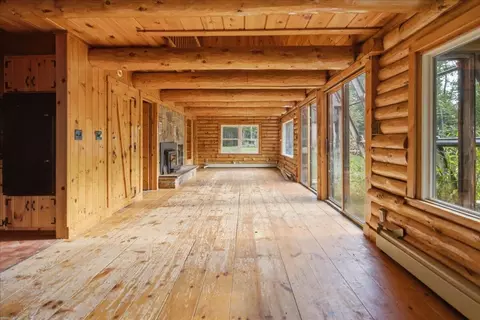 Living - 277 Blanchard Rd, Springvale, ME 04083 photo 2 of 4